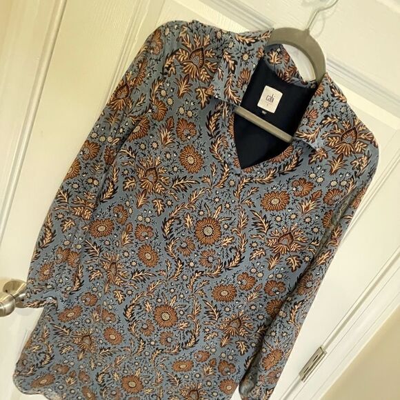 CAbi Dresses & Skirts - CAbi Provincial Blue Floral Tunic Dress Womens small Style 3295 V Neck Shift